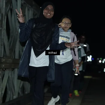 Runner Photo 7615747
