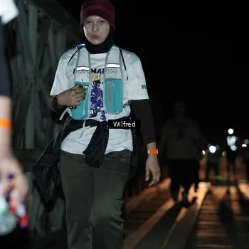 Runner Photo 7615849