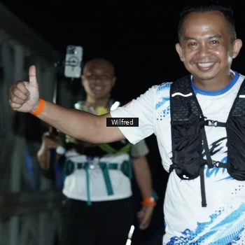 Runner Photo 7615884