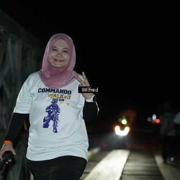 Runner Photo 7615893