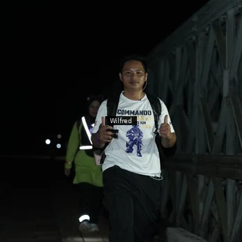 Runner Photo 7615922