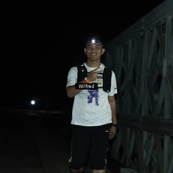 Runner Photo 7615924