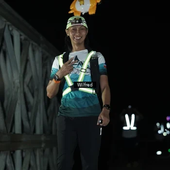 Runner Photo 7615944