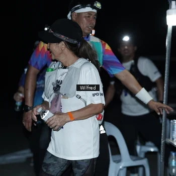 Runner Photo 7616181