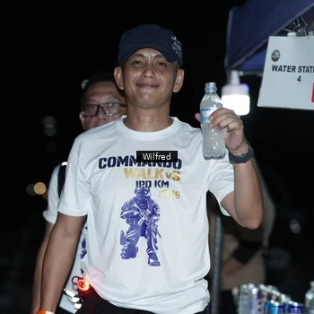 Runner Photo 7616212