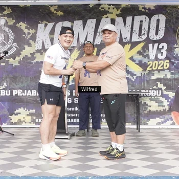 Runner Photo 7616262