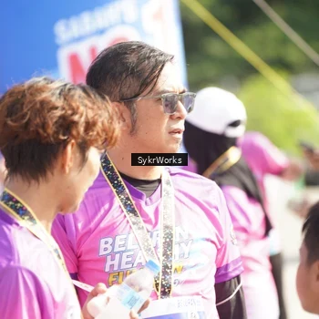 Runner Photo 7616722