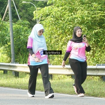 Runner Photo 7617022