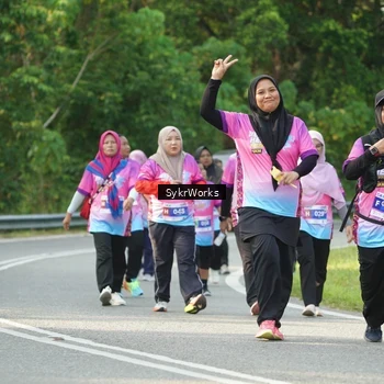 Runner Photo 7617068