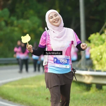 Runner Photo 7617091