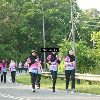 Runner Photo 7617142