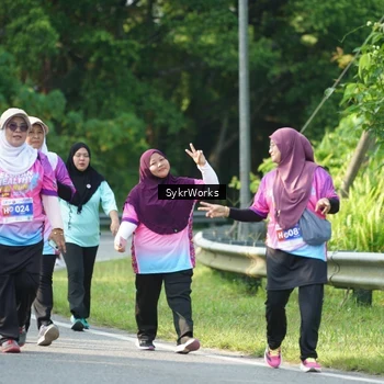 Runner Photo 7617172