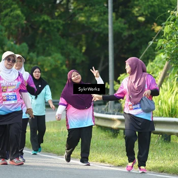 Runner Photo 7617180