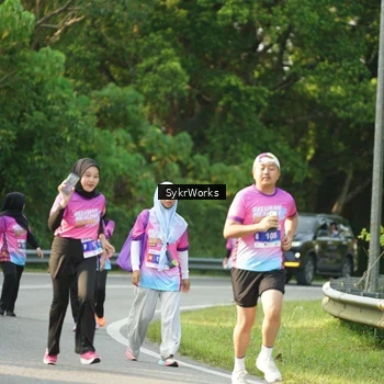 Runner Photo 7617224