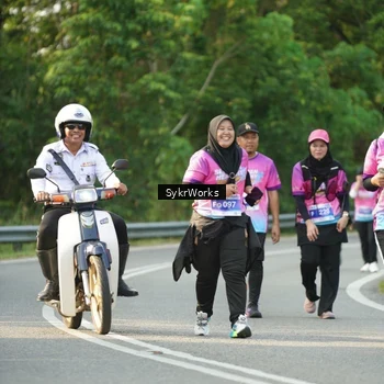 Runner Photo 7617335