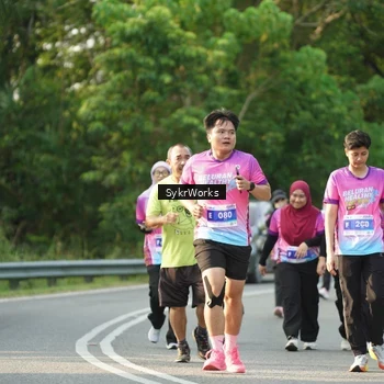 Runner Photo 7617369