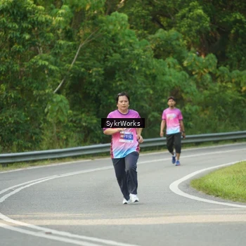 Runner Photo 7617396