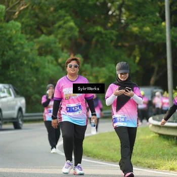 Runner Photo 7617453