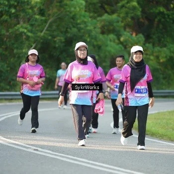 Runner Photo 7617530
