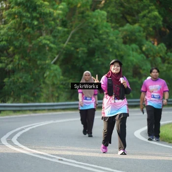Runner Photo 7617635