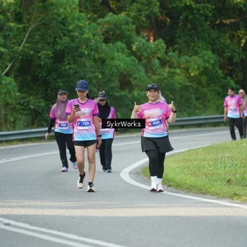 Runner Photo 7617660