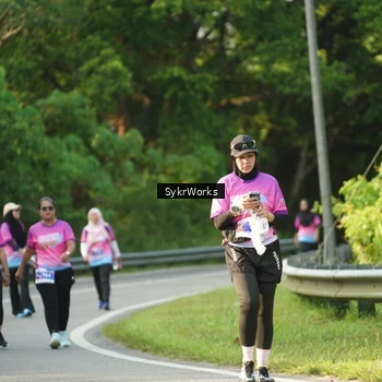 Runner Photo 7617688