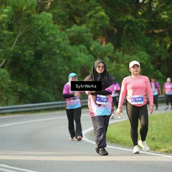 Runner Photo 7617696