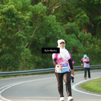 Runner Photo 7617700