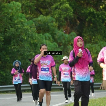 Runner Photo 7617944