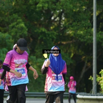 Runner Photo 7617972