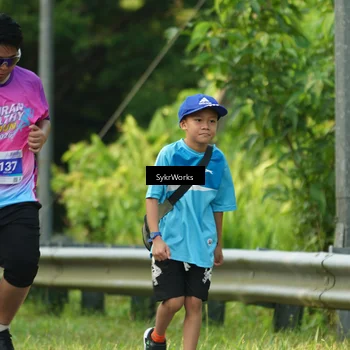 Runner Photo 7618001