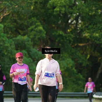 Runner Photo 7618045