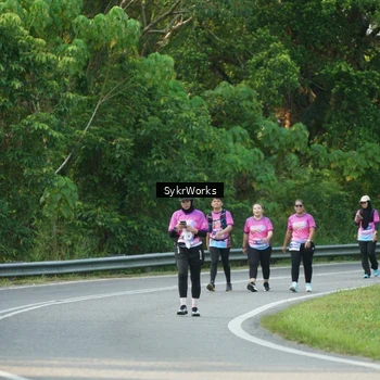 Runner Photo 7618096