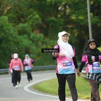 Runner Photo 7618102