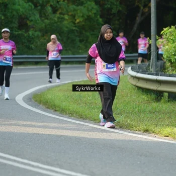 Runner Photo 7618171
