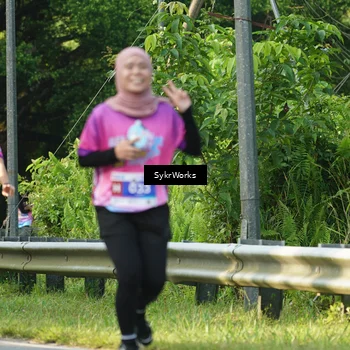 Runner Photo 7618204