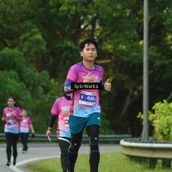 Runner Photo 7618230