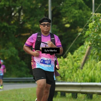 Runner Photo 7618273