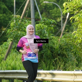 Runner Photo 7618340