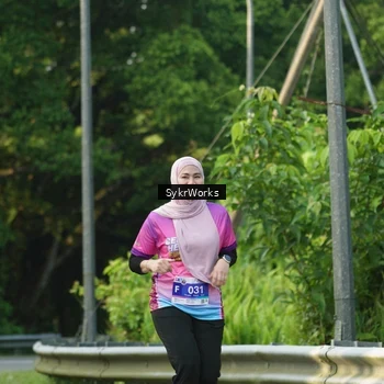 Runner Photo 7618342
