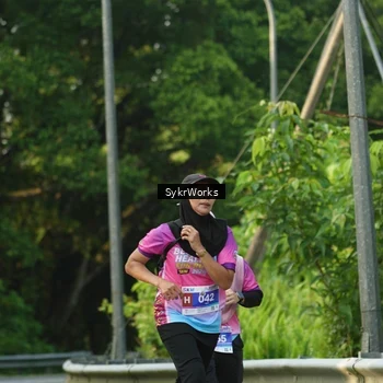 Runner Photo 7618347