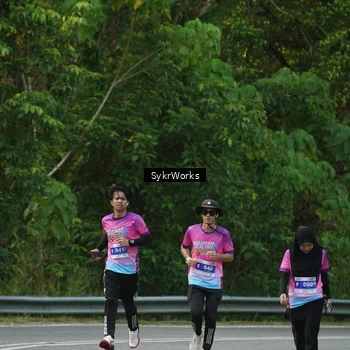 Runner Photo 7618385