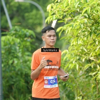Runner Photo 7618434