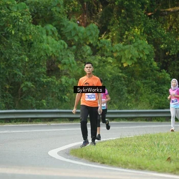 Runner Photo 7618440