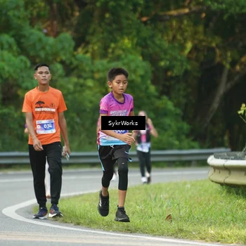 Runner Photo 7618441