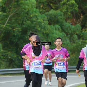 Runner Photo 7618524
