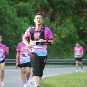 Runner Photo 7618550