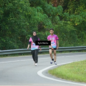Runner Photo 7618573