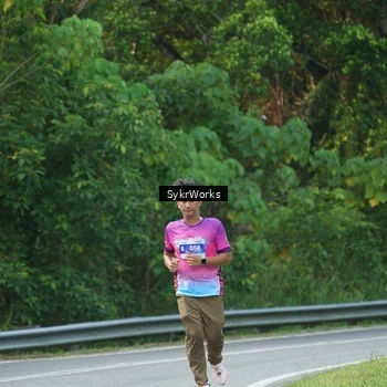 Runner Photo 7618575