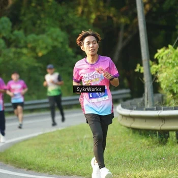 Runner Photo 7618667